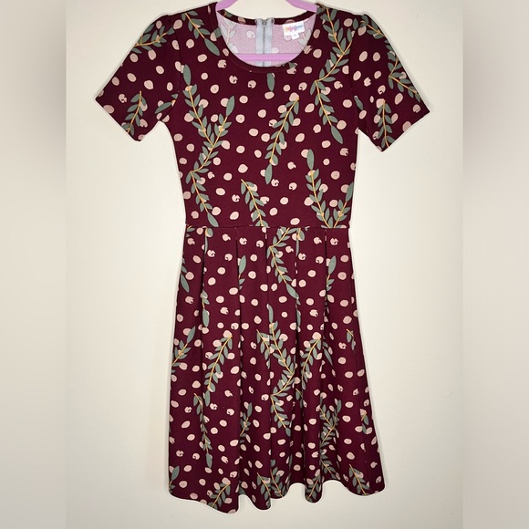 LuLaRoe Dresses & Skirts - Lularoe Dress with pocketsts